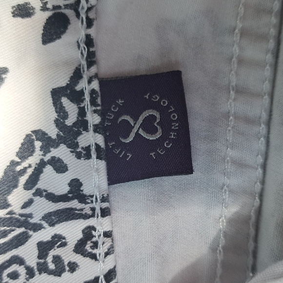 Women's petite tapered patterned paisley ankle pants - Picture 7 of 7